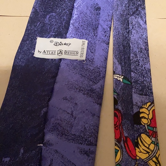 Vintage Goofy Travel design made in Italy 100% Silk - Picture 4 of 5